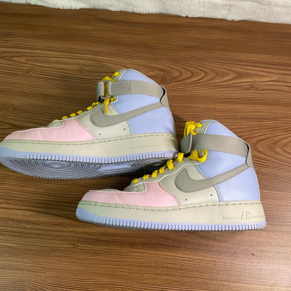 Nike Multi-Color High-Top Sneakers size 8.5